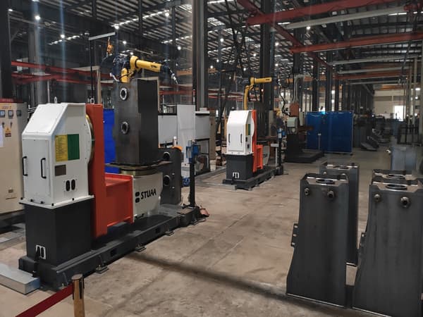 装载机油箱机器人焊接系统